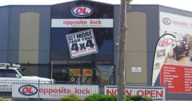 opposite-lock-storefront